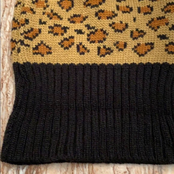 Vans leopard hat. - Picture 3 of 8